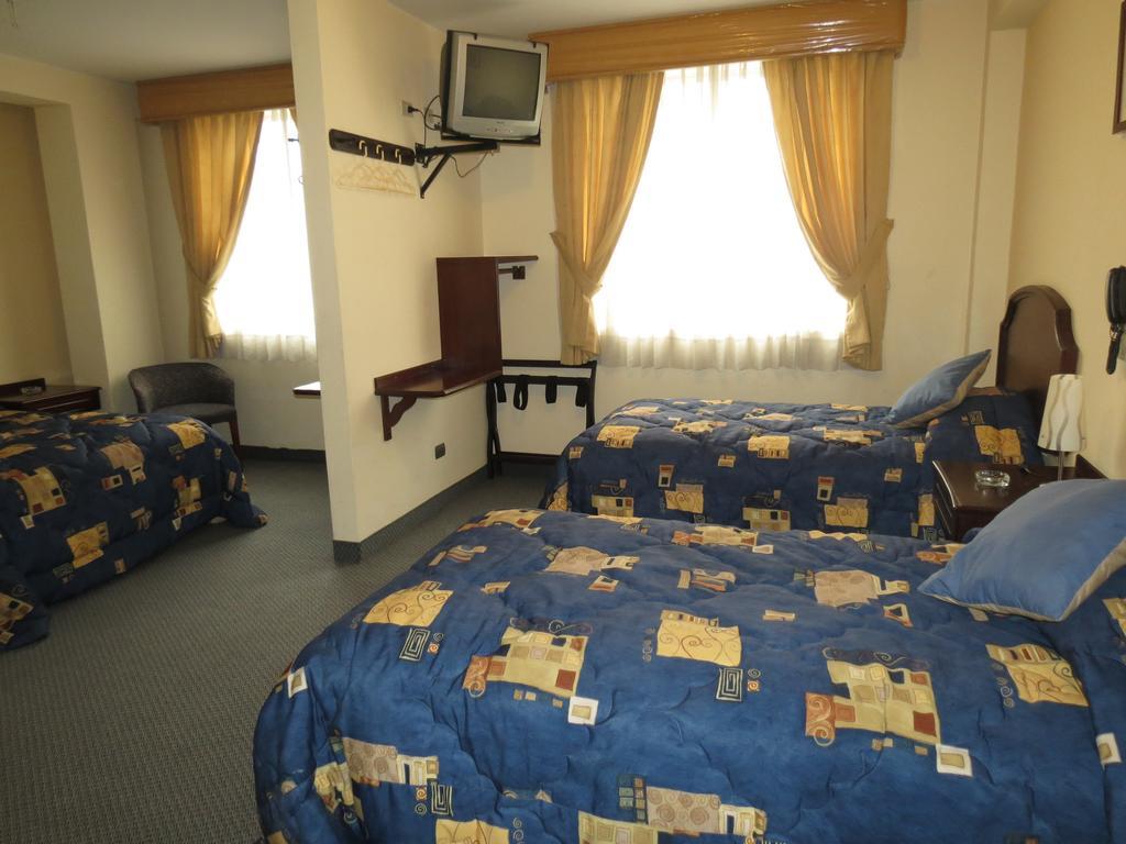 Hotel Plaza Mayor Lima Bagian luar foto
