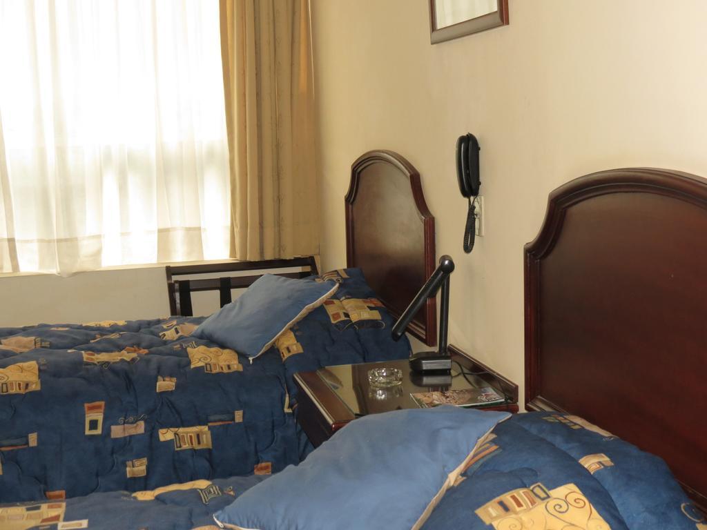 Hotel Plaza Mayor Lima Ruang foto