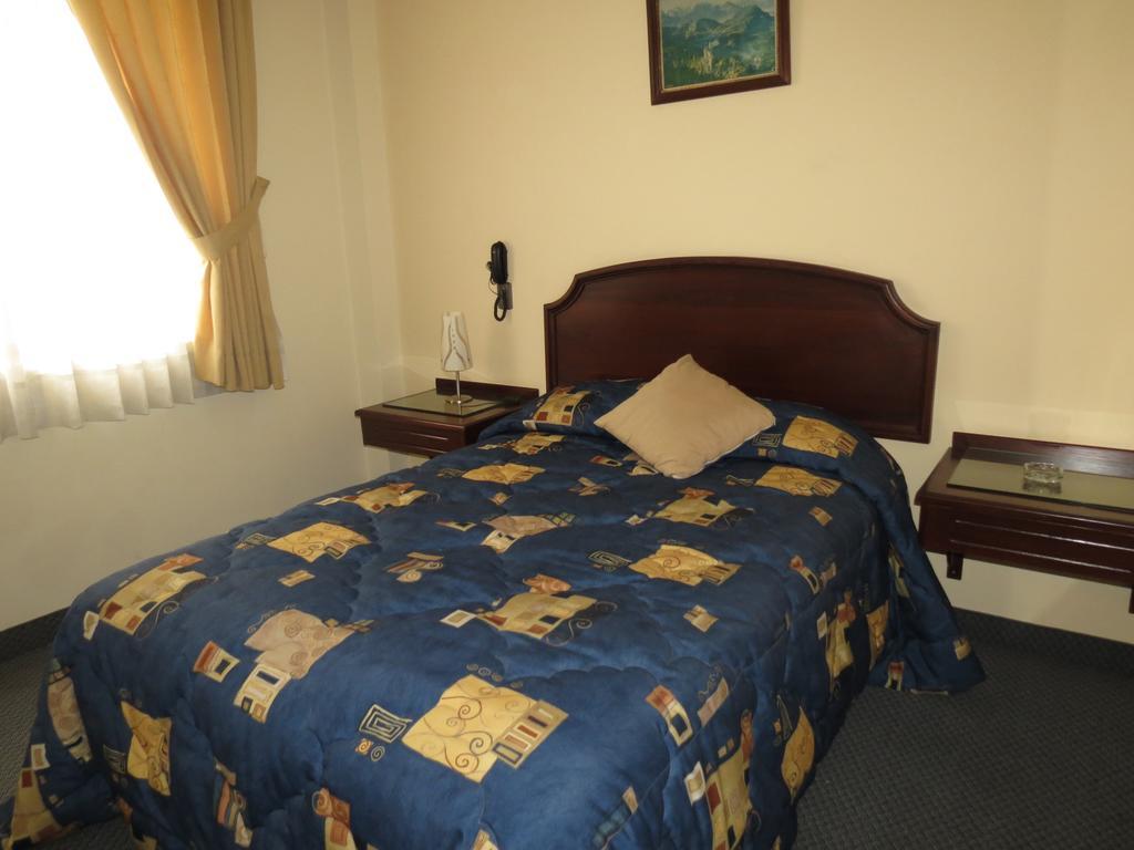 Hotel Plaza Mayor Lima Ruang foto