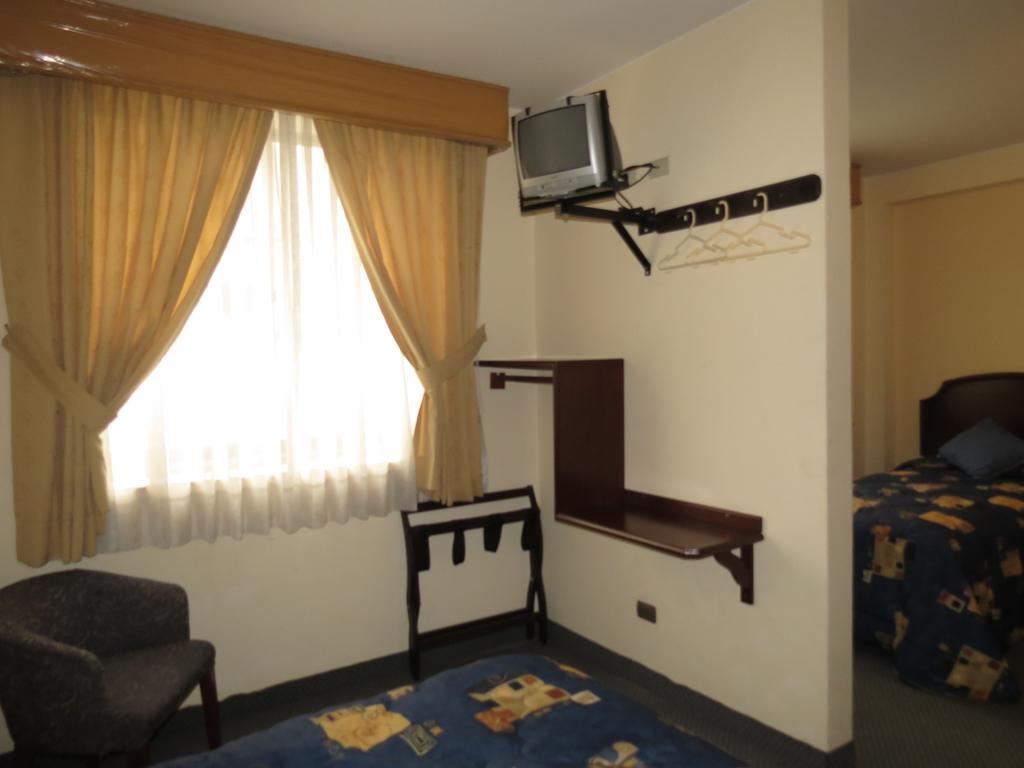 Hotel Plaza Mayor Lima Ruang foto