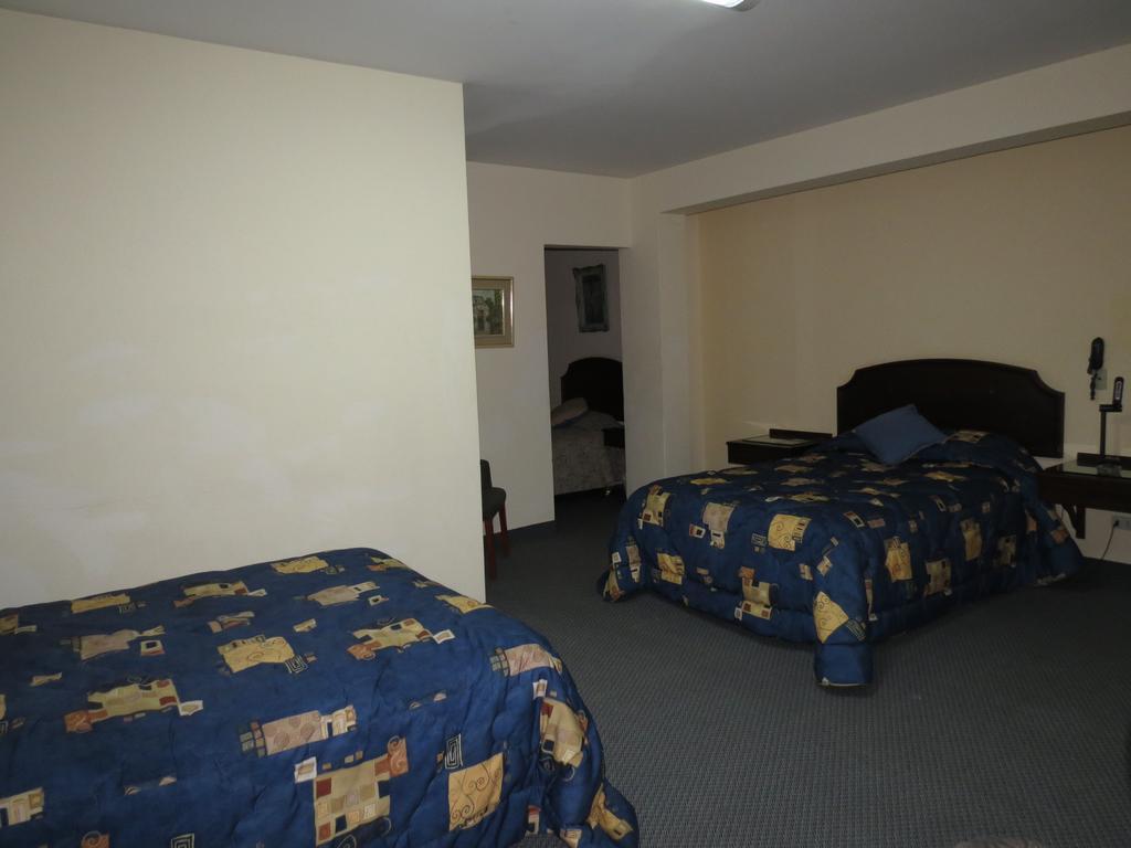 Hotel Plaza Mayor Lima Ruang foto