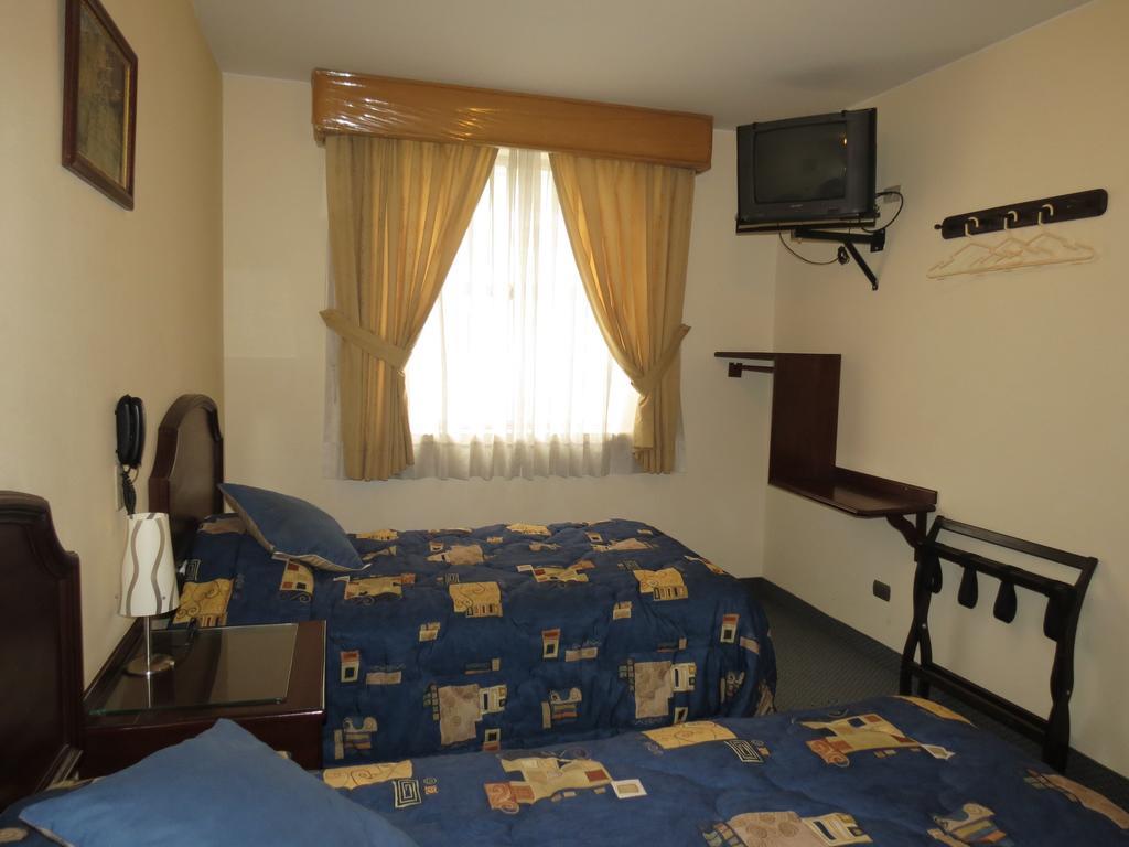 Hotel Plaza Mayor Lima Ruang foto